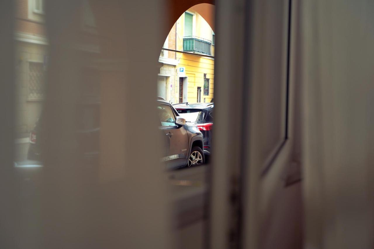 Casavesella Apartment Bologna Bagian luar foto